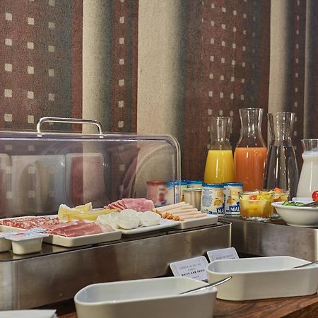 Hotel Lux Picpus Париж Екстериор снимка