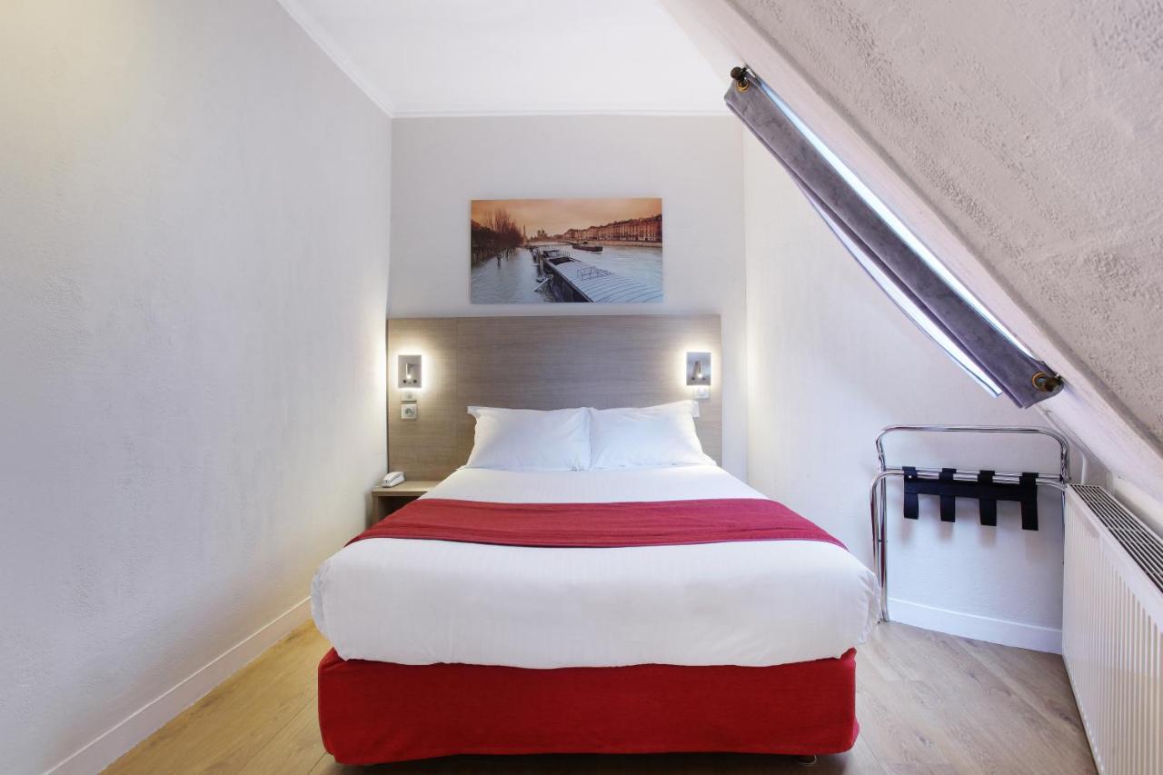 Hotel Lux Picpus Париж Екстериор снимка